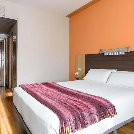 Crisol Quindos Hotel