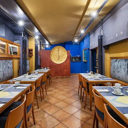 Crisol Quindos Hotel