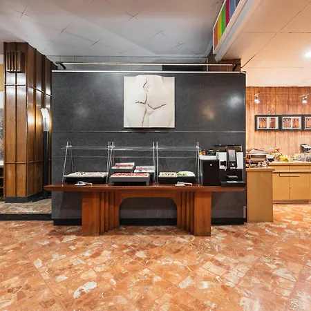 Crisol Quindos Hotel 3*