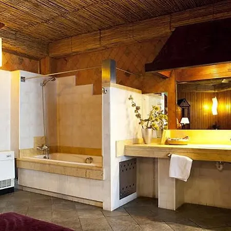 Crisol Quindos Hotel 3*