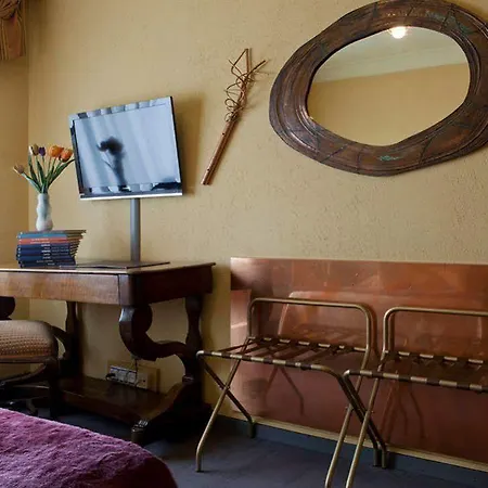 Hotel Crisol Quindos 3*