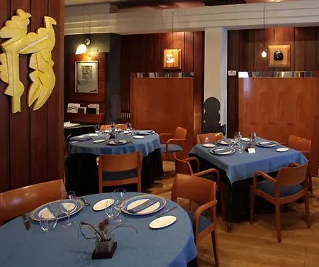 Crisol Quindos Hotel