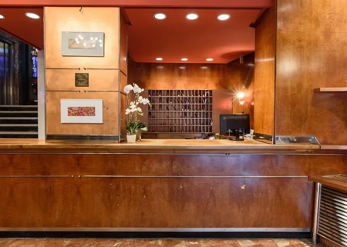 Hotel Crisol Quindós 3*