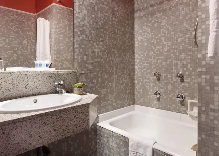 Hotel Crisol Quindos