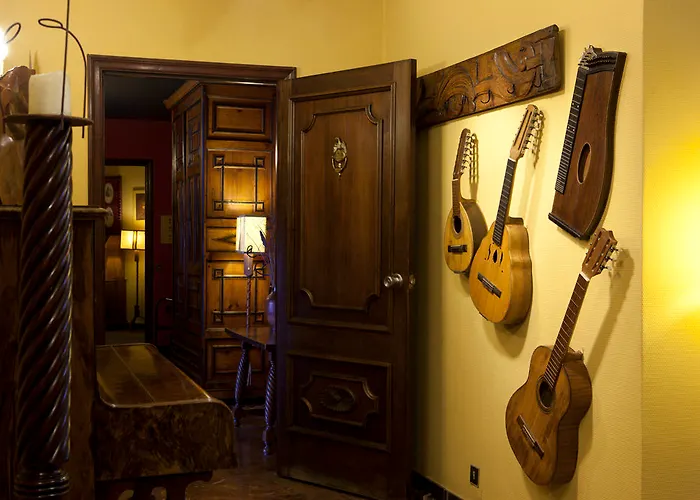 Crisol Quindós Hotel