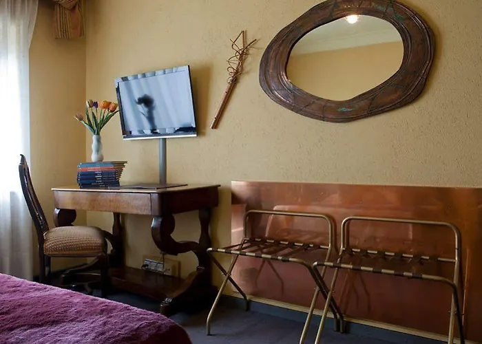 Hotel Crisol Quindós 3*